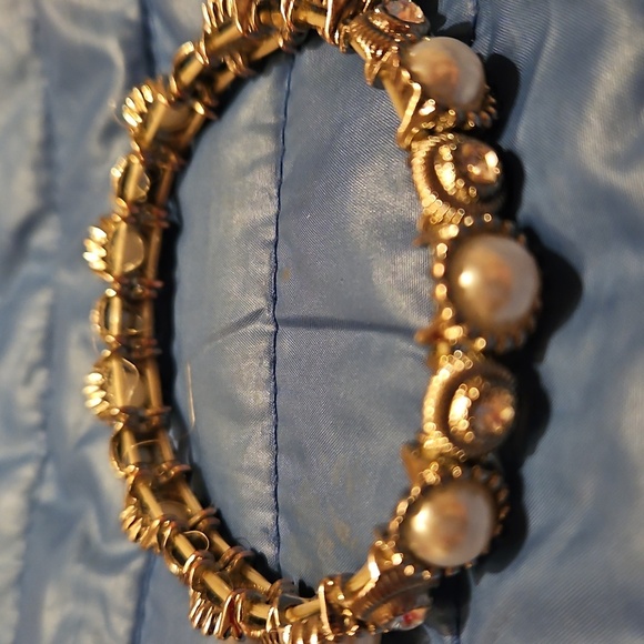 Faux Pearl and Silver Tone Stretch Bracelet - Picture 3 of 3